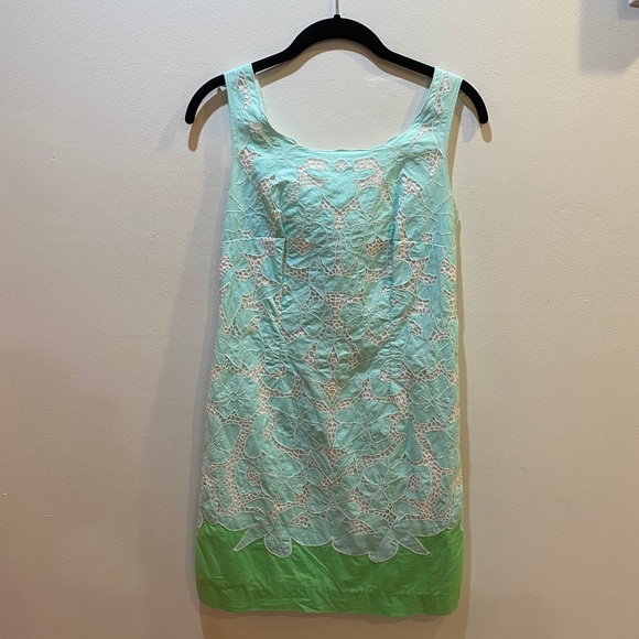 Lace Lilly Pulitzer Shift Dress - Picture 1 of 3